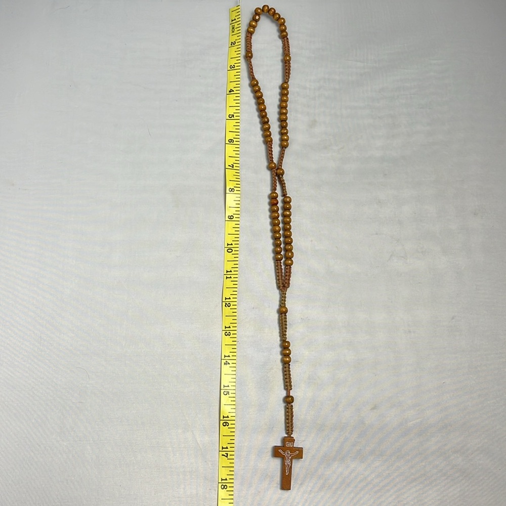 BEAUTIFUL ROSARY - Picture 3 of 3